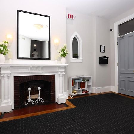Large Stylish Newbury Street Studio W/ Kitchen Boston Esterno foto